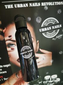 Urban Nails Drinkfles